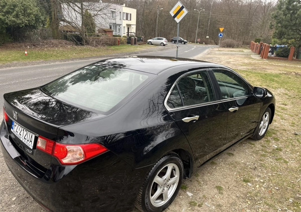 Honda Accord cena 39999 przebieg: 206000, rok produkcji 2013 z Poznań małe 92